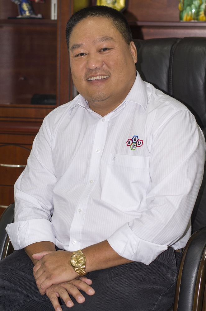 Mr. James Hiếu Nhơn Khưu